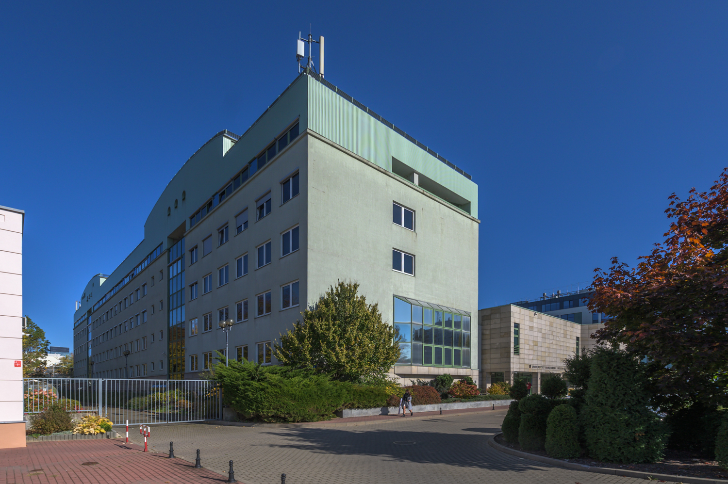 Zdjęcie architektury budynku Siedziba Wydziału Biologii Uniwersytetu Warszawskiego